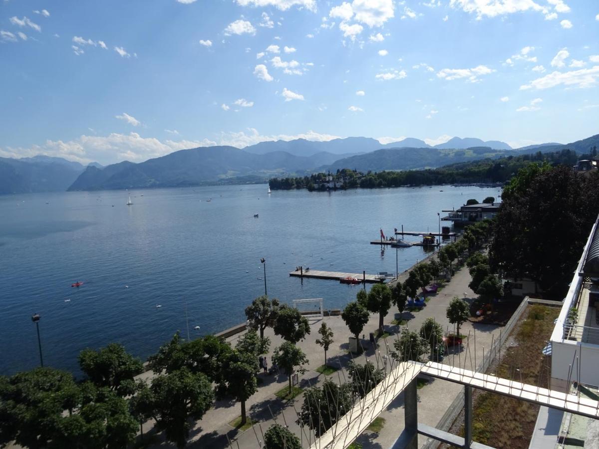 Fantastic And Mountain View, First Row Lakeside Apartment Gmunden