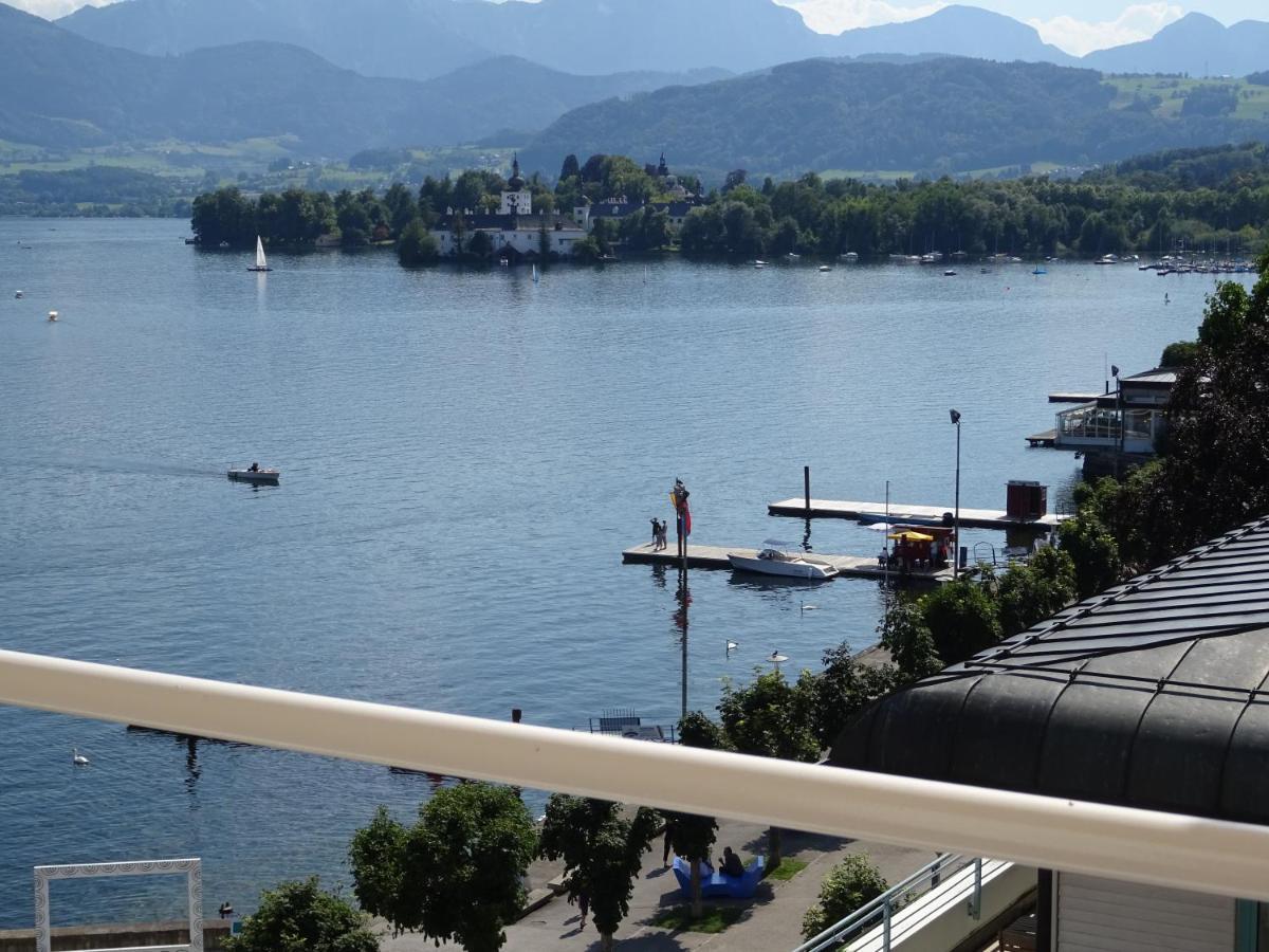 Fantastic And Mountain View, First Row Lakeside